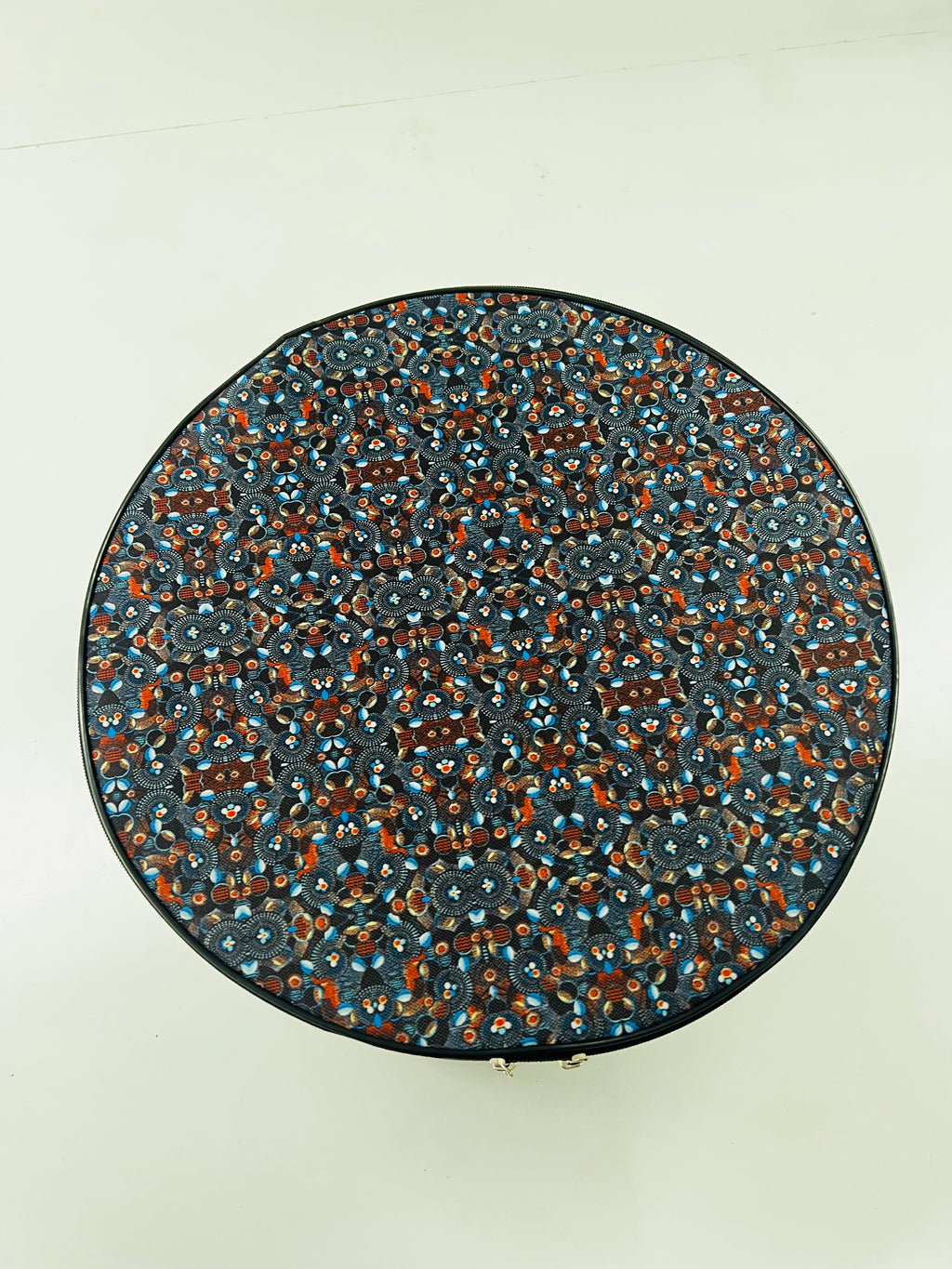 Tapela Cover (18" x 18" x 12")