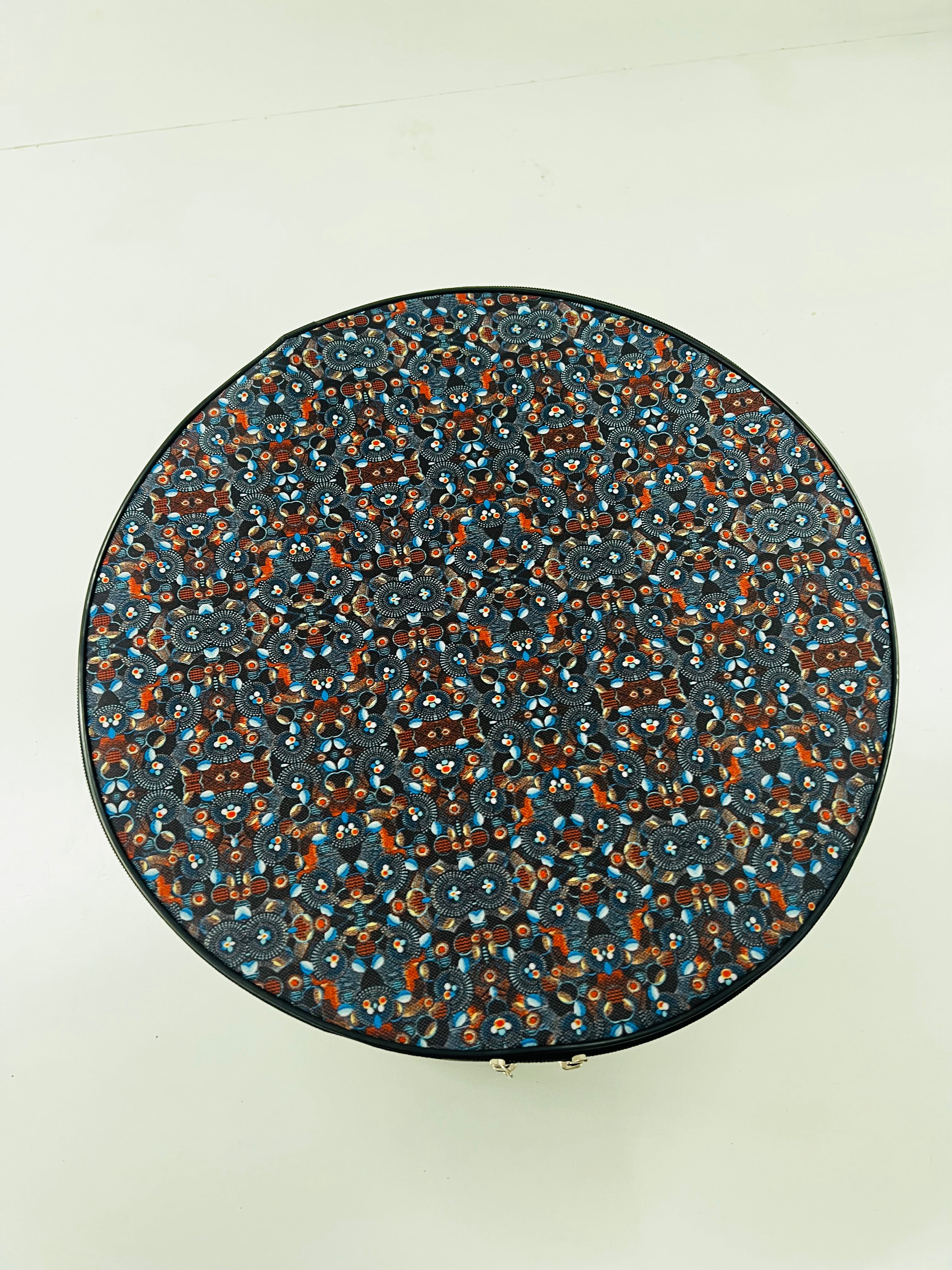 Tapela Cover (18" x 18" x 12")
